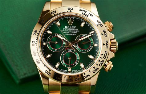 rolex daytona yellow gold green face